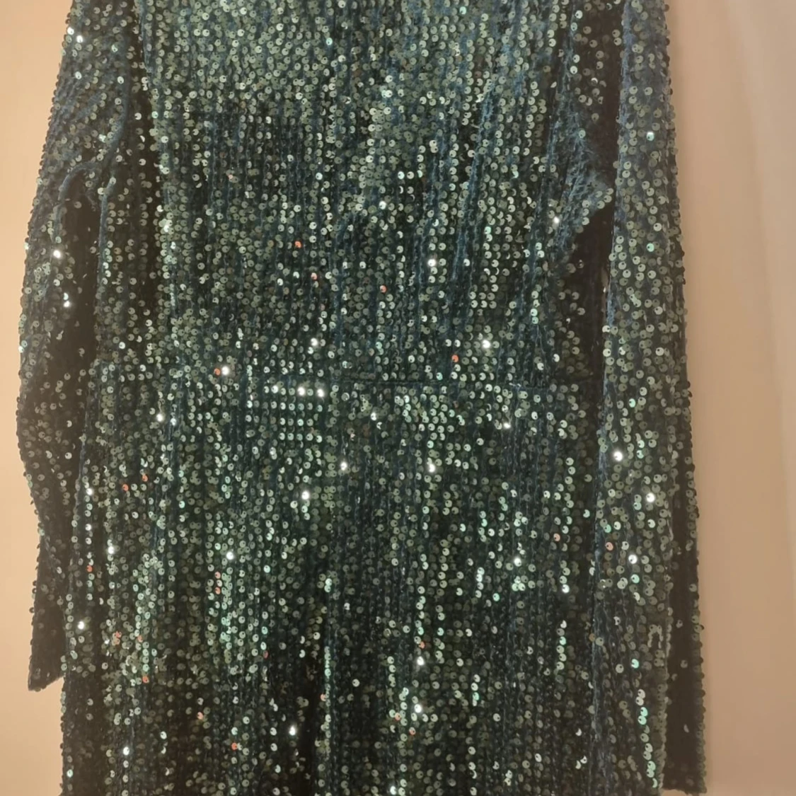 Grön glittrig långklänning - 2