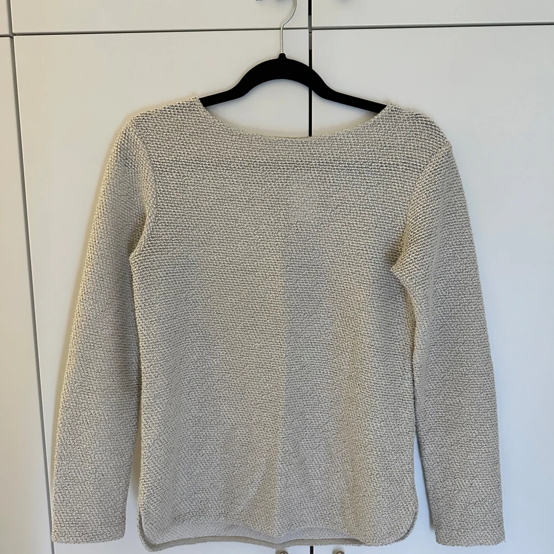 Beige stickad tröja - 2