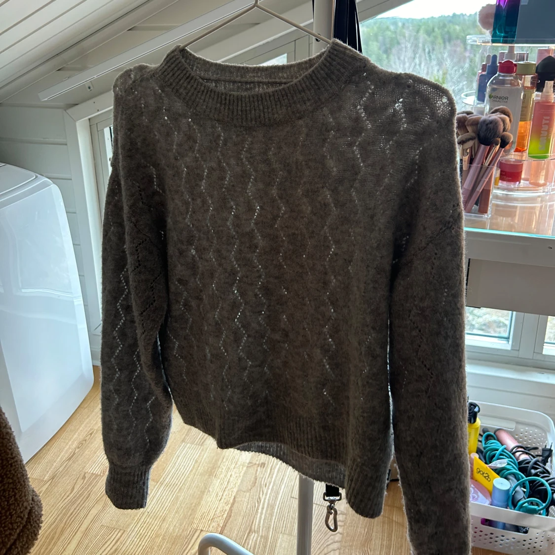 Grå stickad tröja från Vero Moda - 1