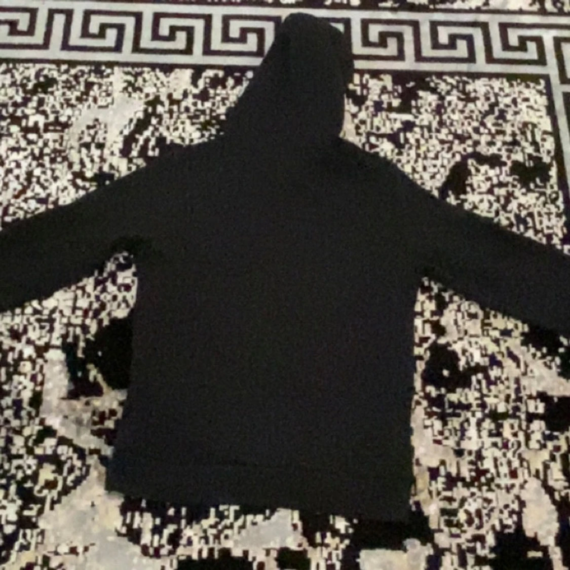 Svart hoodie från Prada - 1