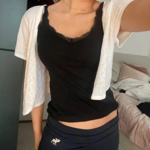 Vit bolero - I bra skick, inga defekter