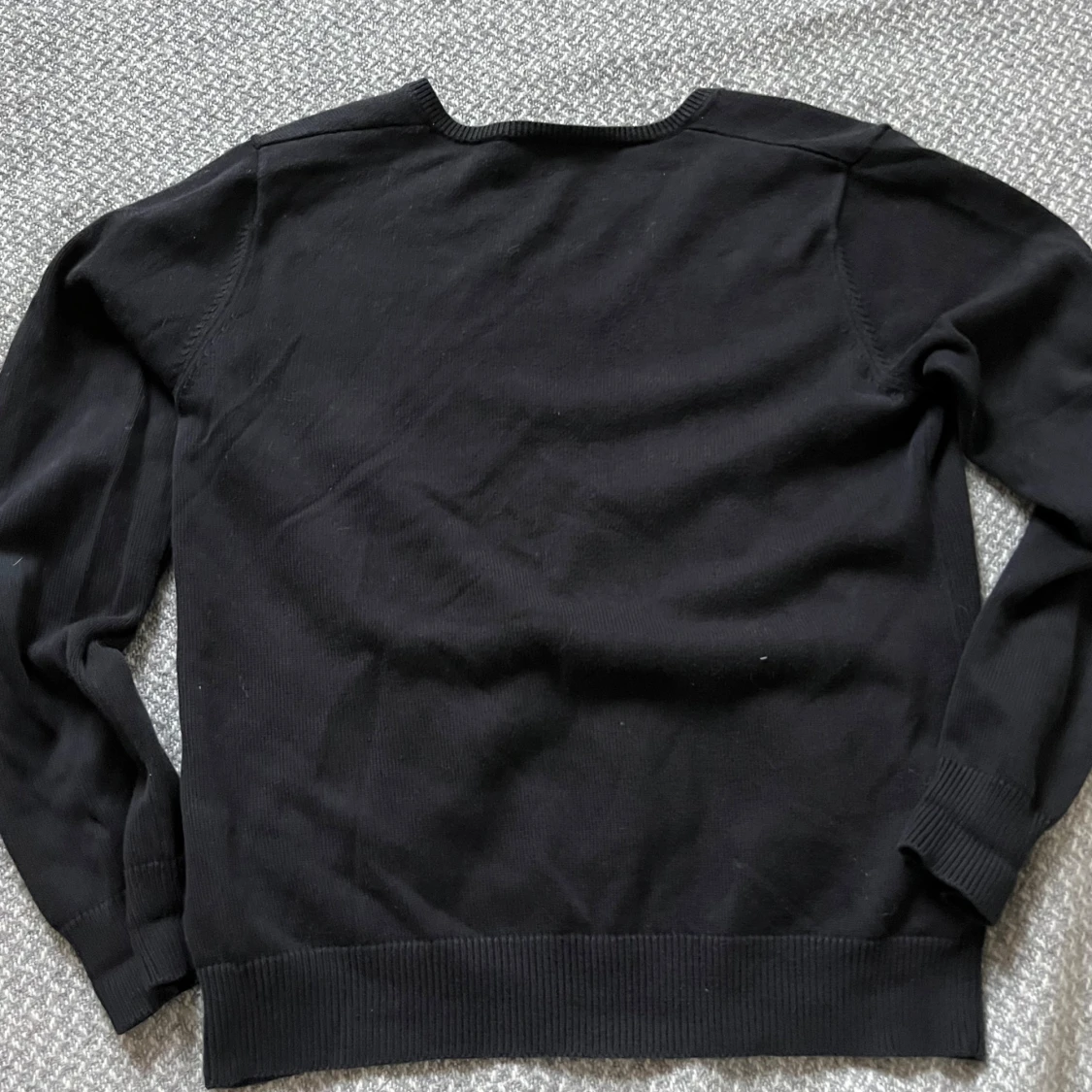 Svart v-ringad tröja från GANT - 3