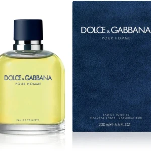 Dolce & Gabbana Pour Homme edt 200ml - Säljer en elegant Dolce & Gabbana Pour Homme Eau de Toilette. Flaskan är stilren med en mörkblå kork och innehåller 200 ml av en klassisk doft. Perfekt för den sofistikerade mannen som vill ha en tidlös och maskulin doft.