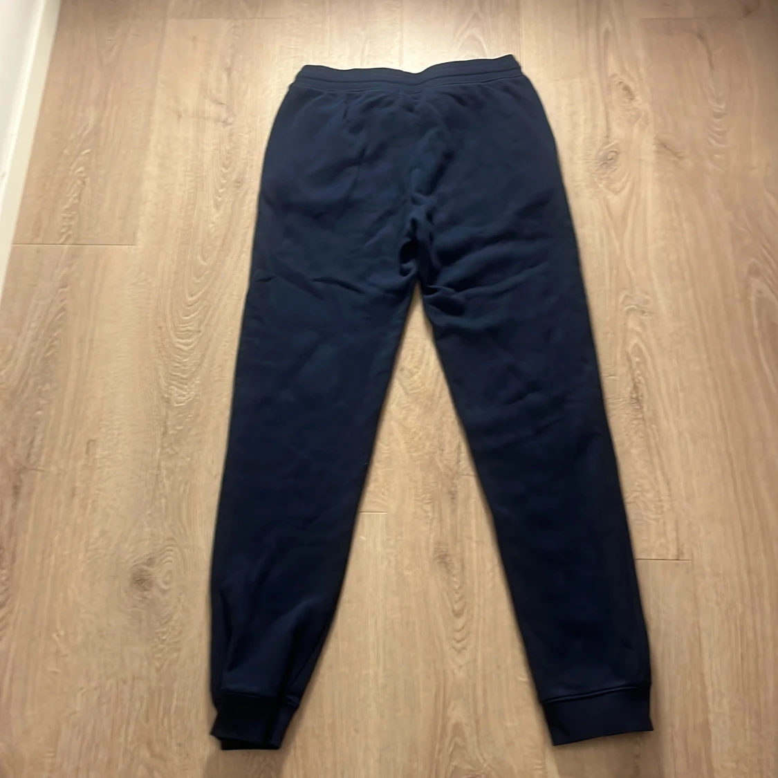 Marinblå mjukisbyxor från Tommy Hilfiger - 91