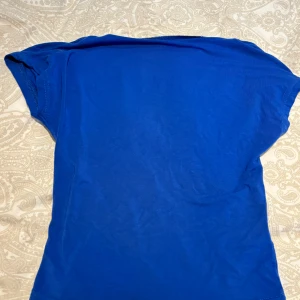 Topp från SHEIN  - Superfin topp från SHEIN i bra skick, knappt använd 