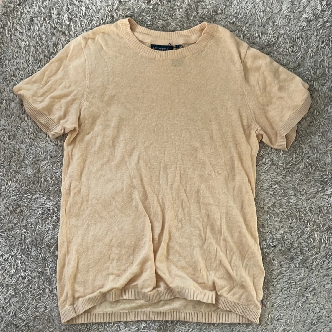 Beige kortärmad tröja från Lexington