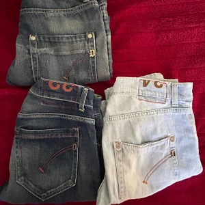 *Multi deal* Dondup jeans  - Säljer nu dessa 3 Dondup jeans. Alternativen är att köpa styck vis för 629kr eller i 3 pack för 1599kr. Strlk 32-34, för köp av styckvis kolla plick profilen.