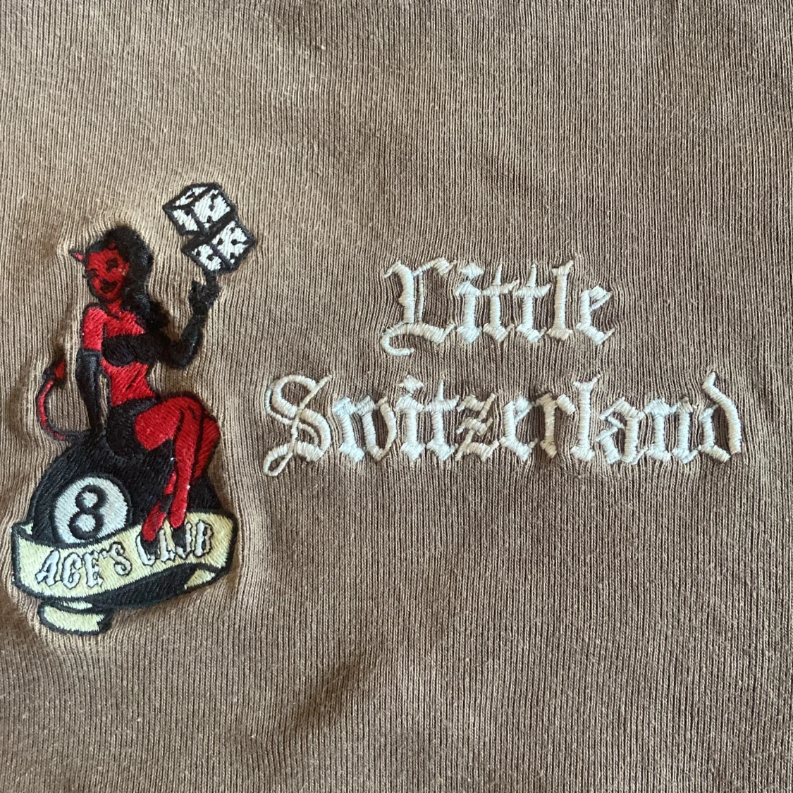 Brun t-shirt från Brandy Melville - 91