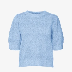 INTRESSEKOLL Kortärmad stickad tröja  - Blå kortärmad stickad tröja ifrån vero Moda i storlek S. Noppring på ryggen därav priset. 