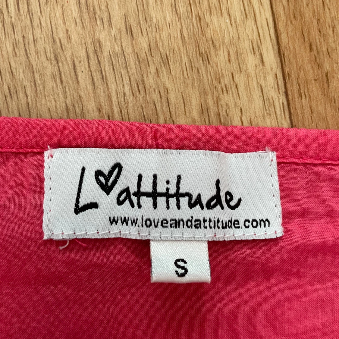 Röd blus från Love Attitude - 90