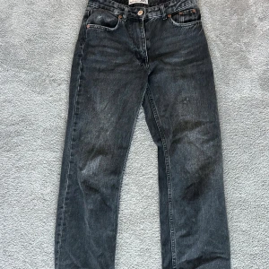 Jeans - Jeans från zara, stl 34, Mid waist
