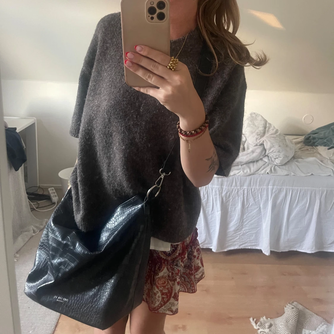 Svart axelväska i skinn