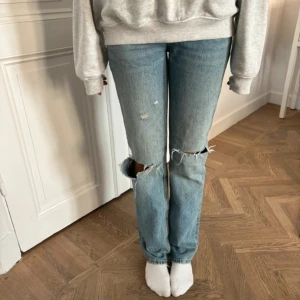 Jeans med hål - Superfina endast testade jeans med hål