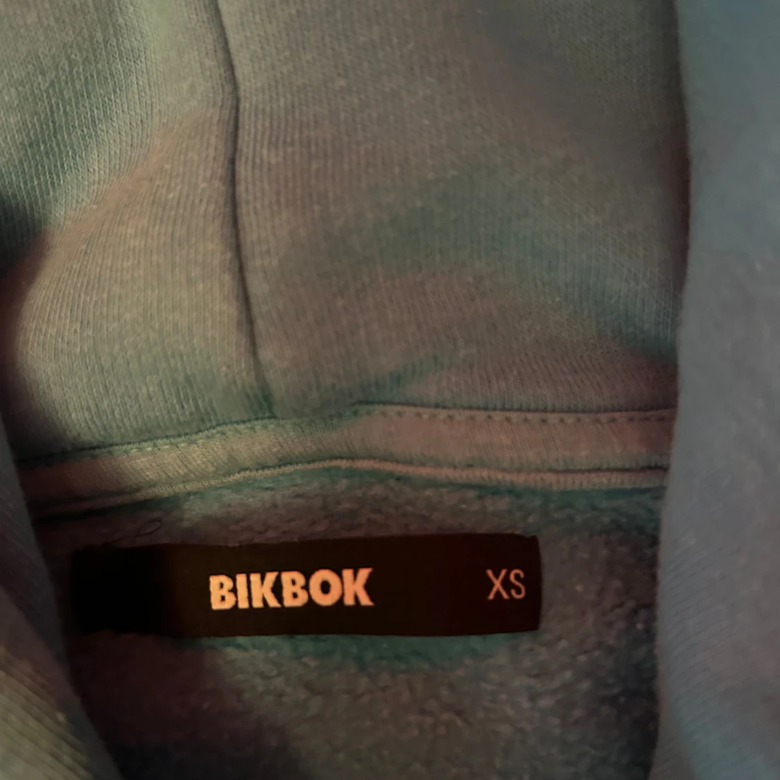 Ljusblå hoodie - 90