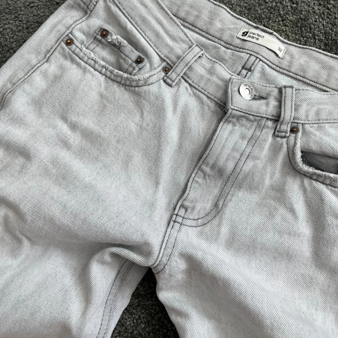 Lågmidjade grå jeans - 91