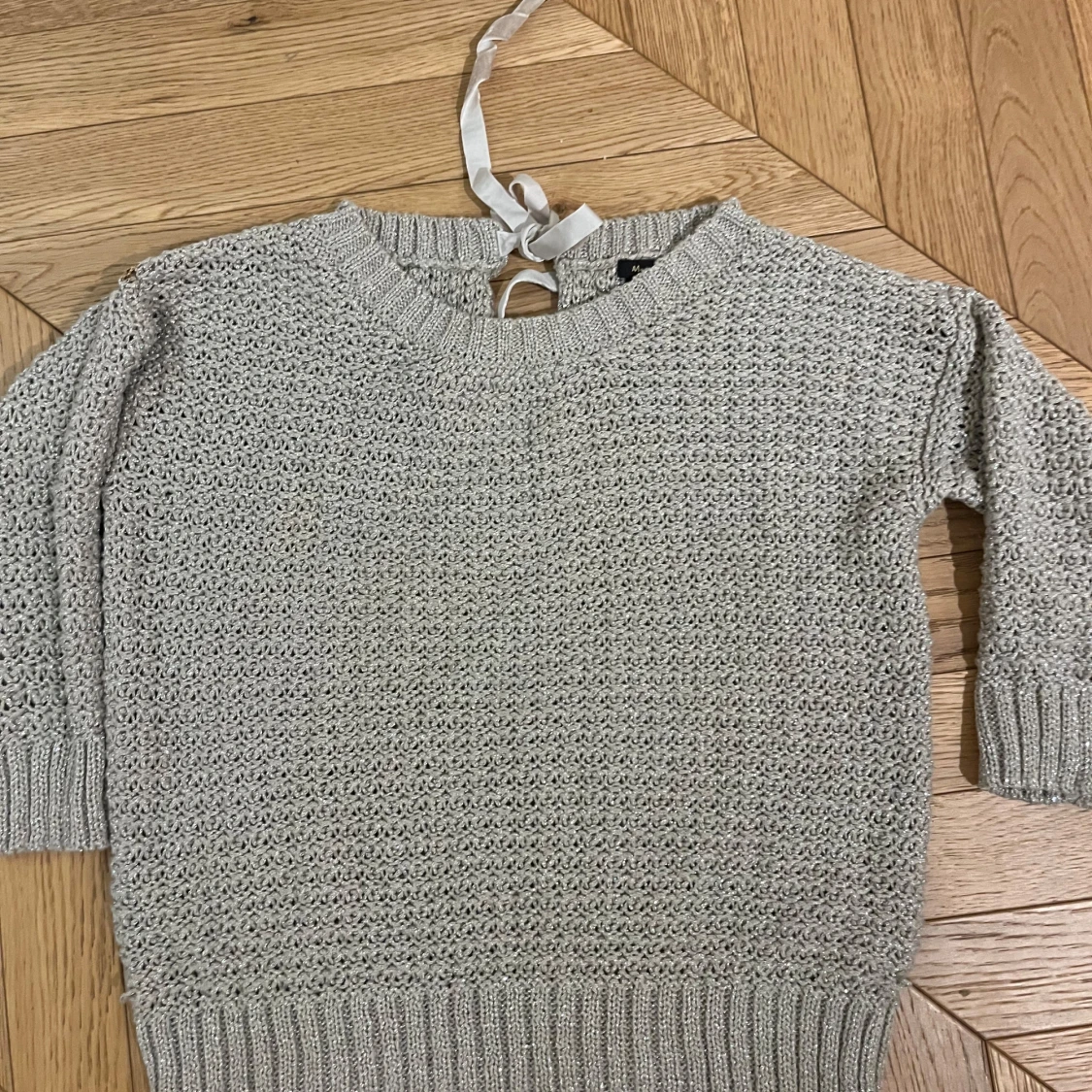 Beige stickad tröja från Massimo Dutti