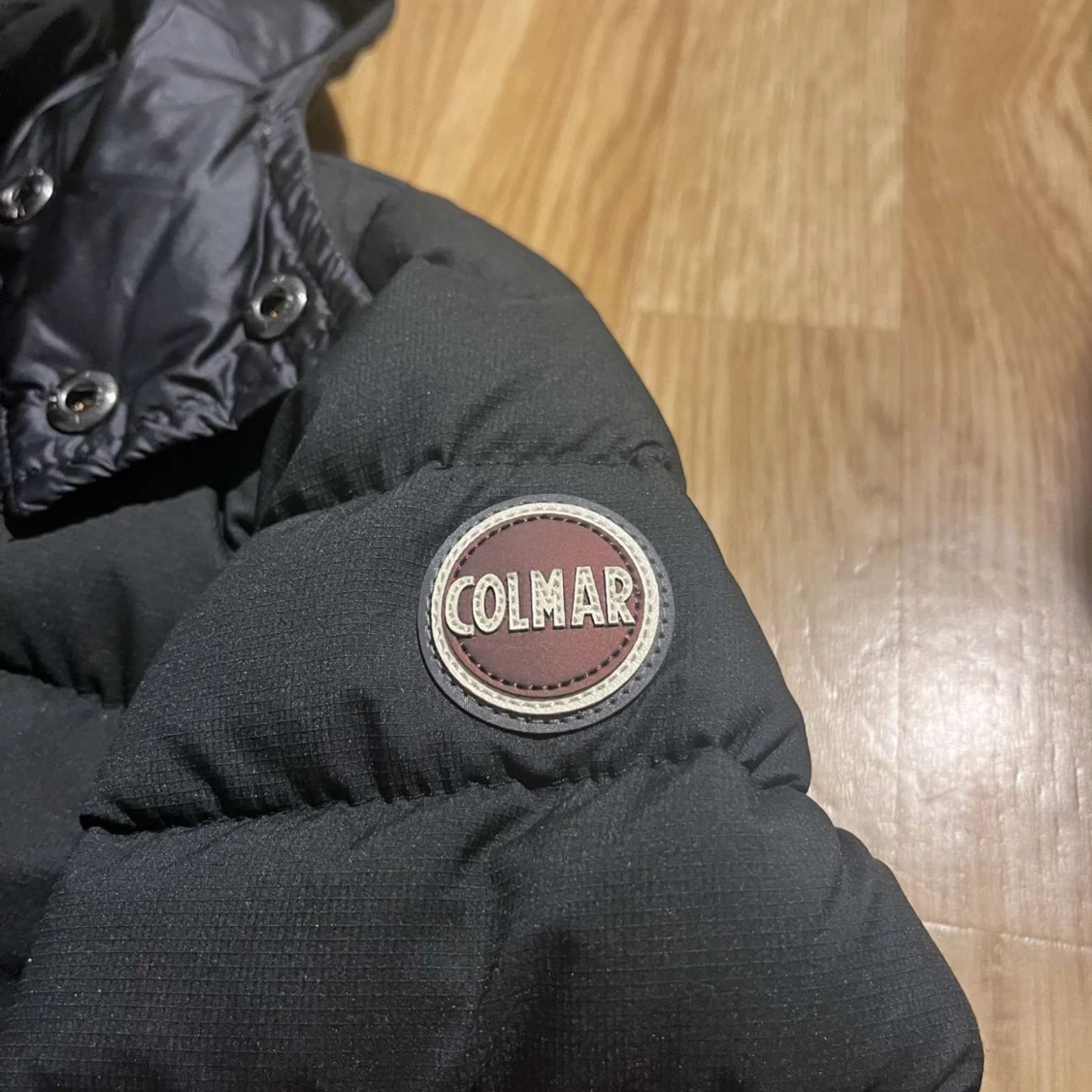 Svart pufferjacka från Colmar - 90