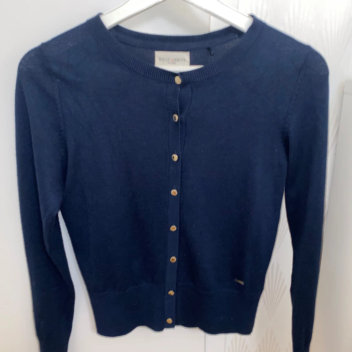 Mörkblå kofta från Holly & Whyte