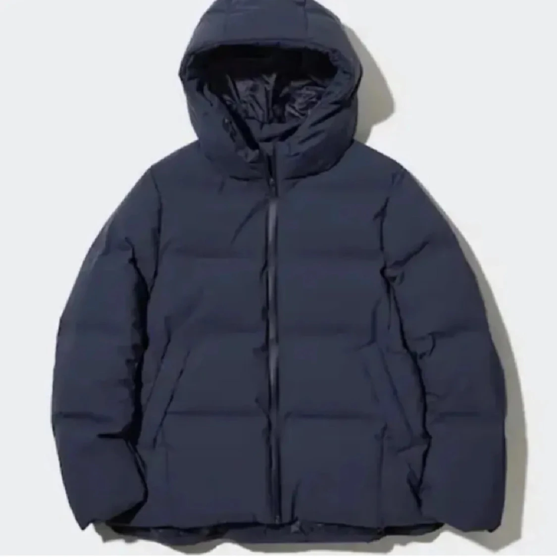 Mörkblå dunjacka uniqlo - 90