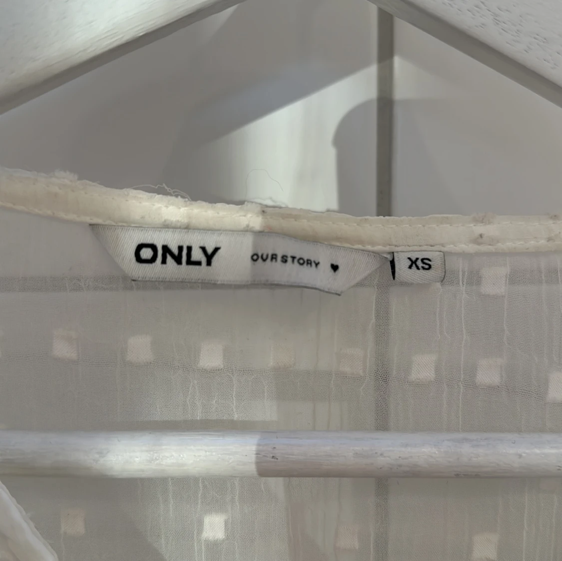 Blus från only  - 91