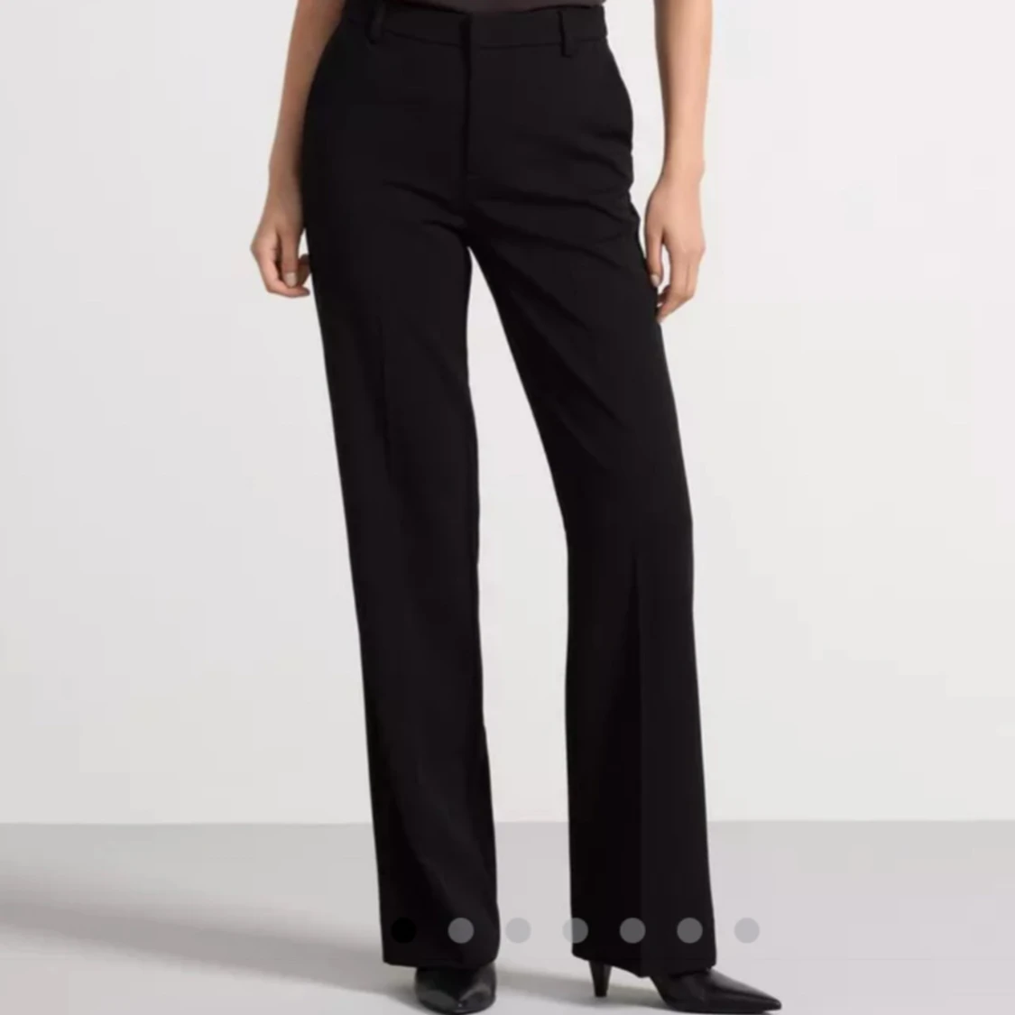 Svarta kostymbyxor - 90