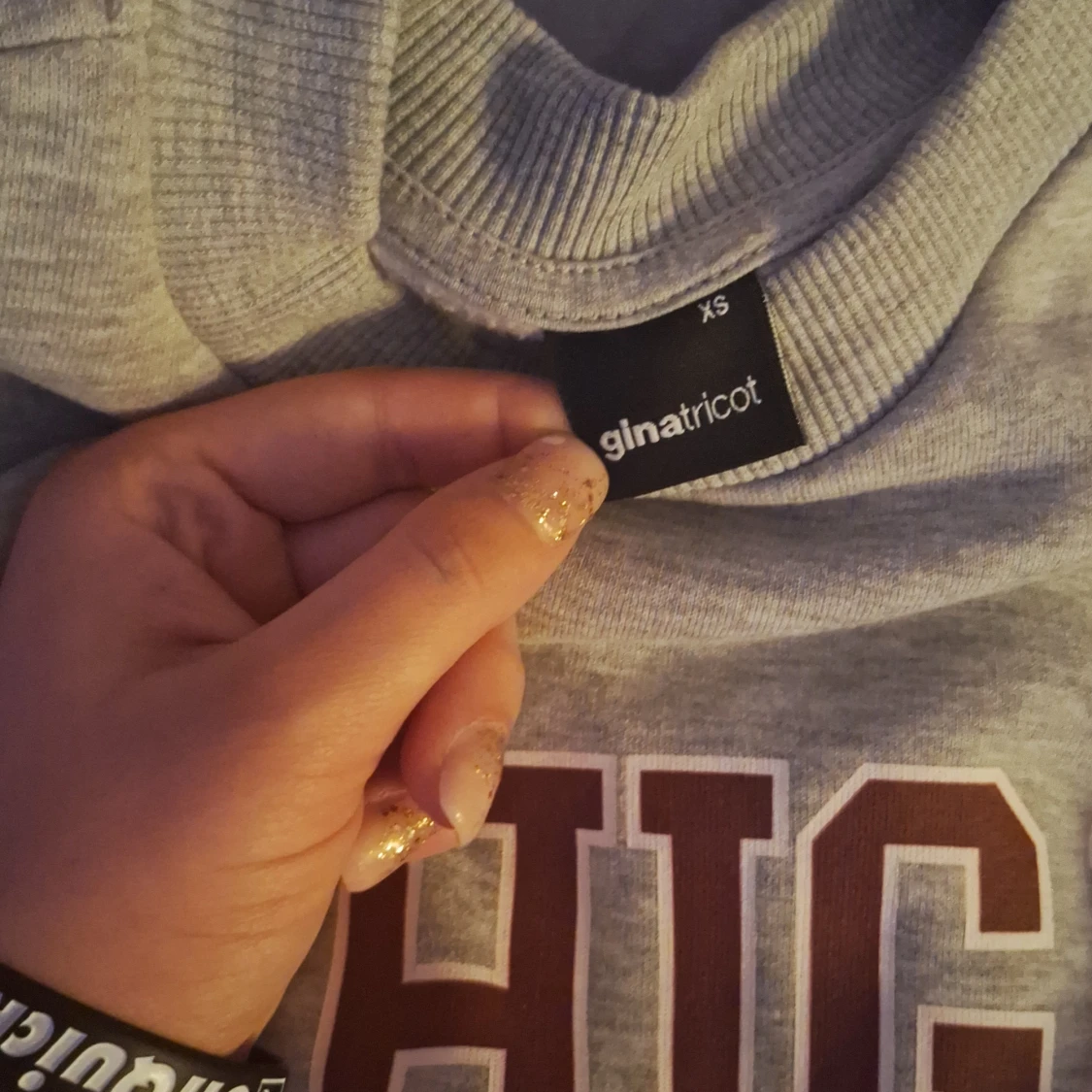 Grå sweatshirt från Gina Tricot - 91