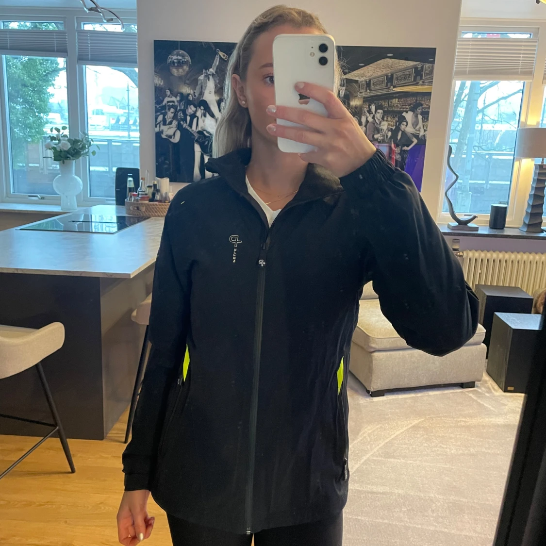 Marinblå jacka från Pelle P