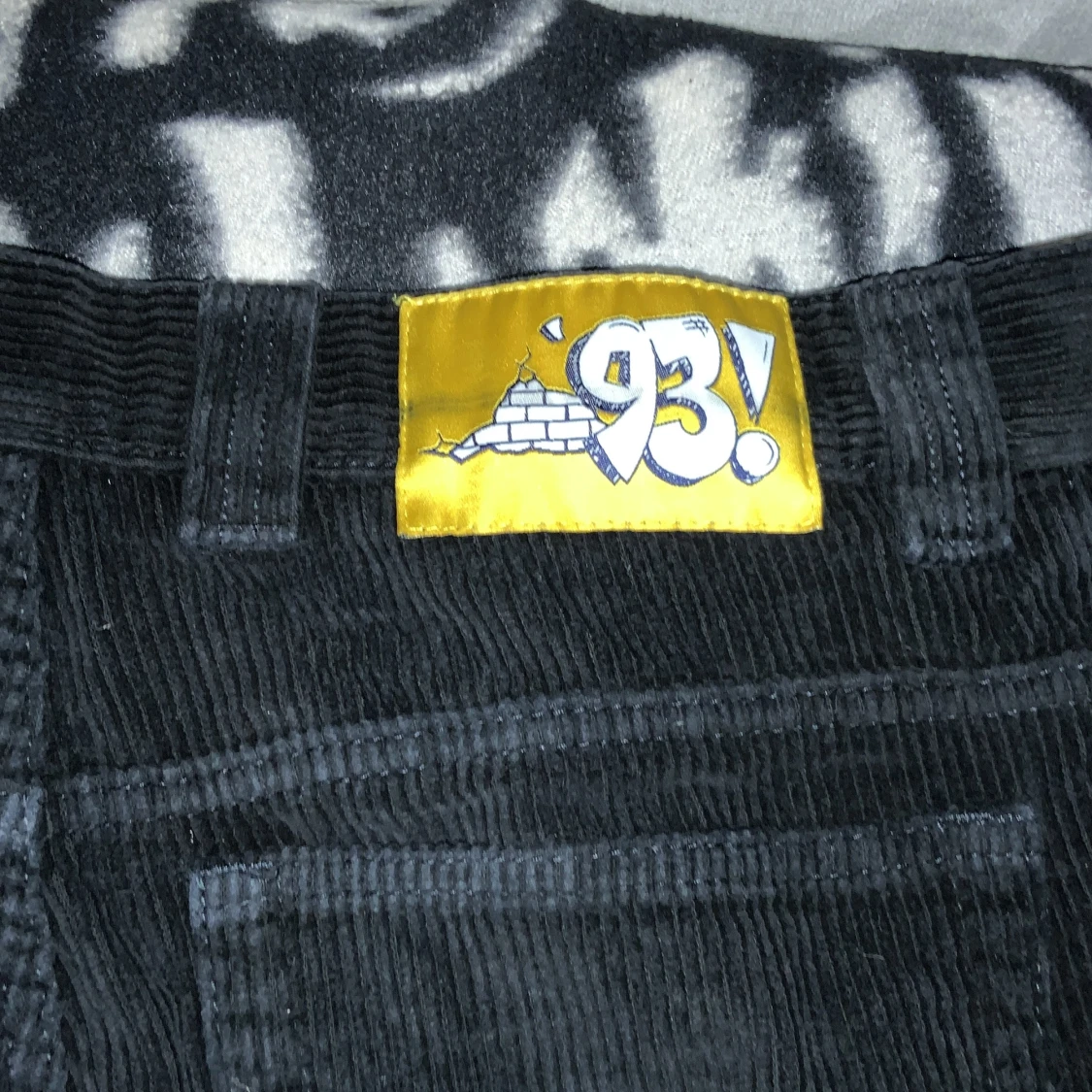 Svarta manchesterbyxor från 93! Cords - 92