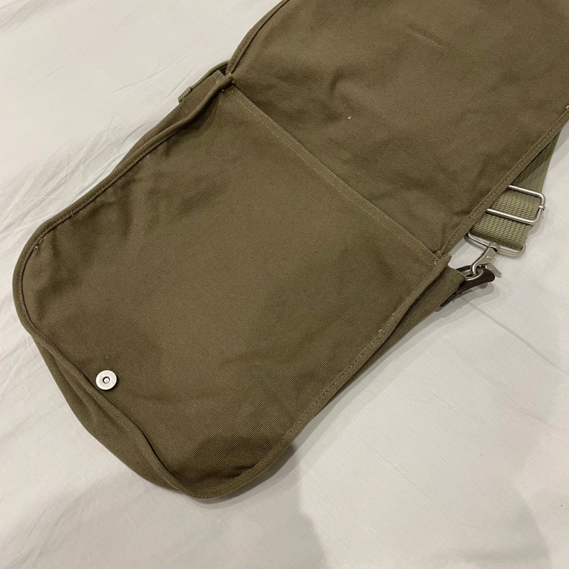 Militärgrön crossbody bag💕 - 91