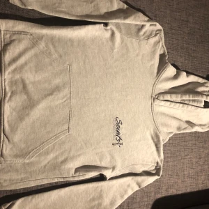 Saint Mary hoddie  - Köpt från en skola i sydafrika, stolek: 152-158 typ 