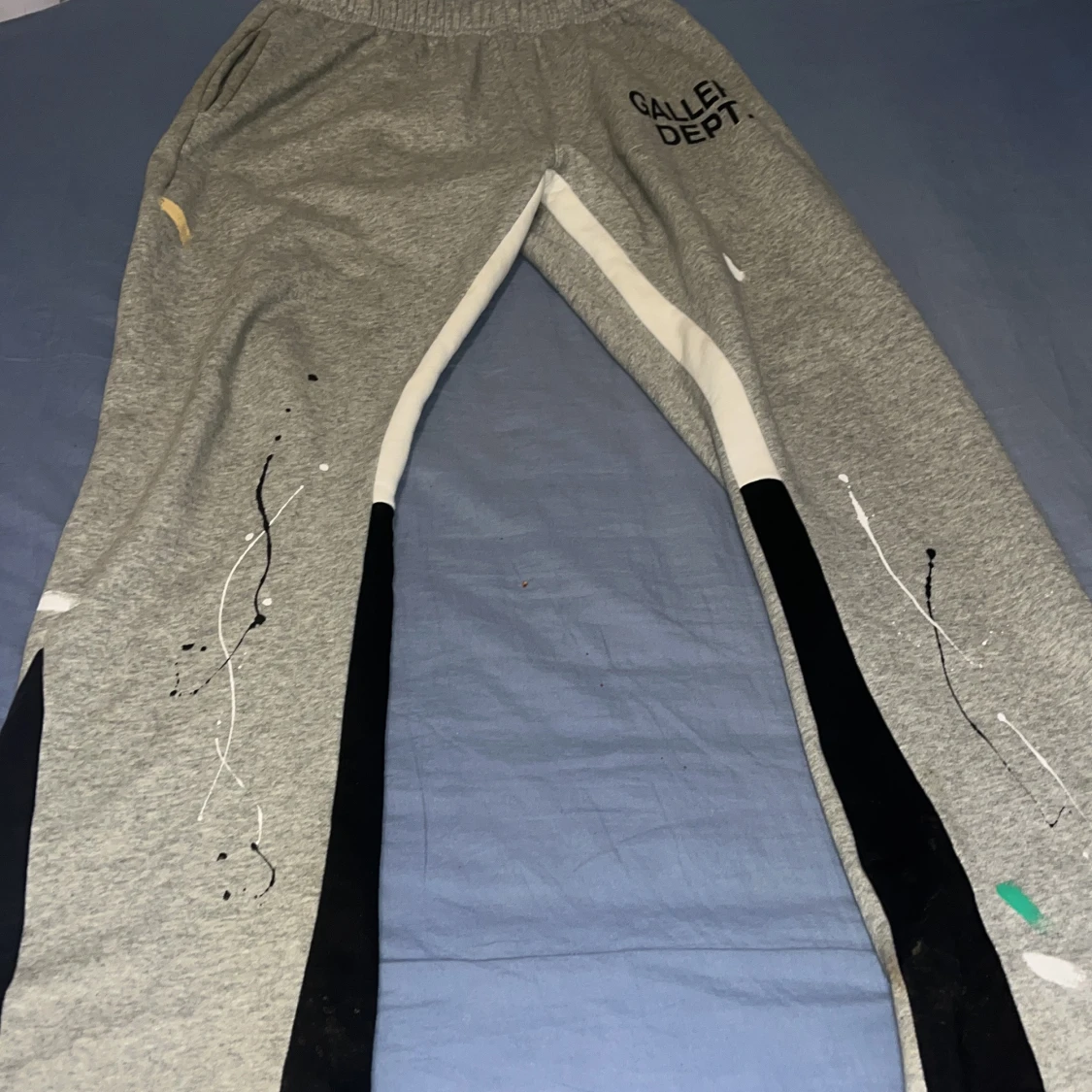 Grå mjukisbyxor från Gallery Dept. - 90