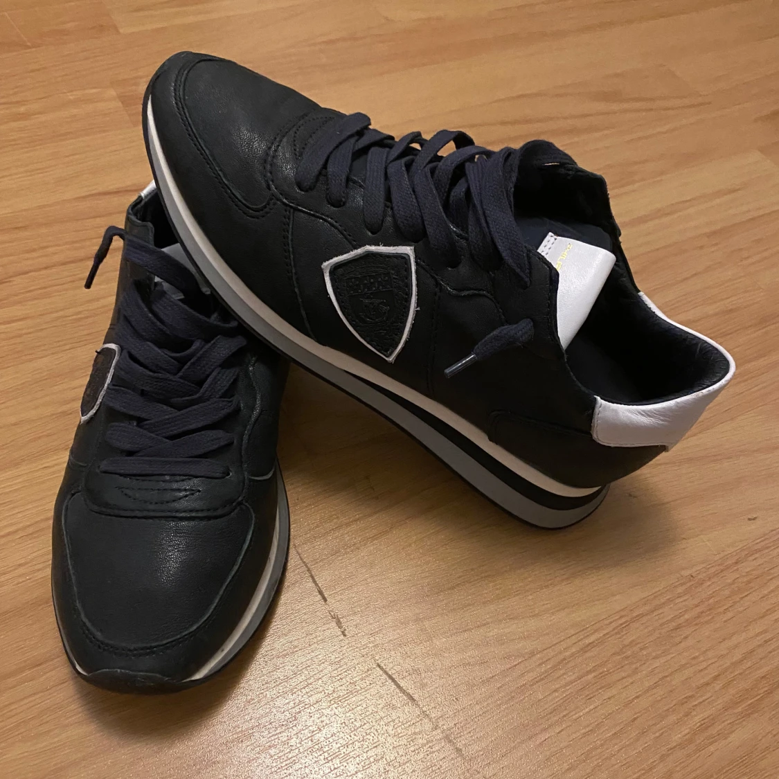 PHILIPPE MODEL TRAINERS - 91