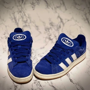 Adidas Campus 00 Blå - Säljer riktigt feta Adidas Campus 00 då vi på KICKS UF säljer skor.                                                       