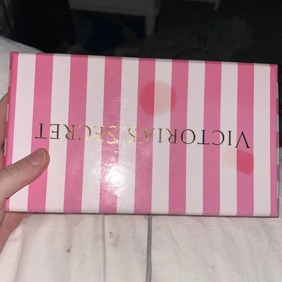 Rosa plånbok från Victoria's Secret oanvänd, limeted kostade 1000kr ny - 92