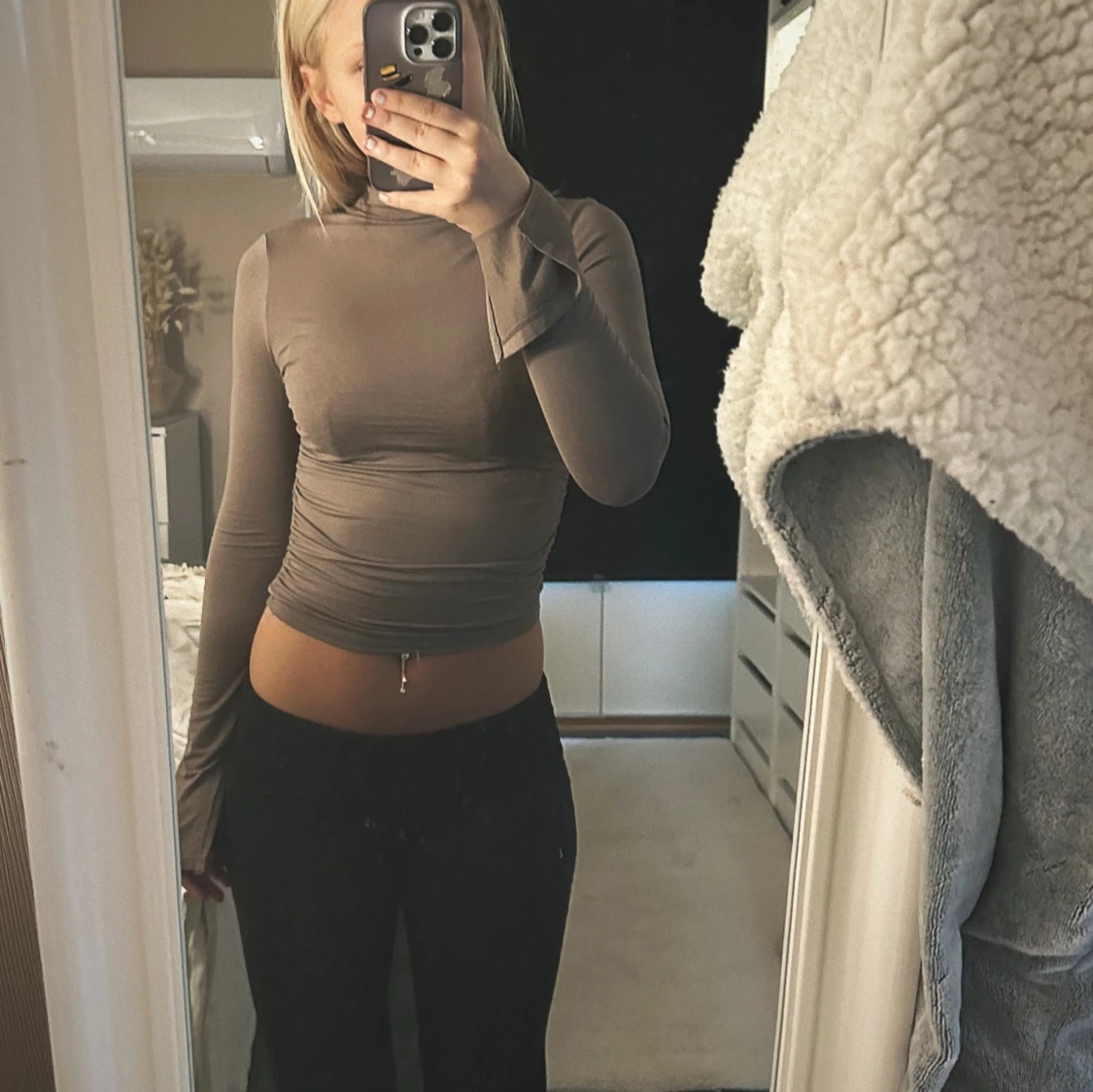 Brun långärmad polotröja