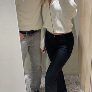 Bootcut jeans - Så snygga i storlek M/34