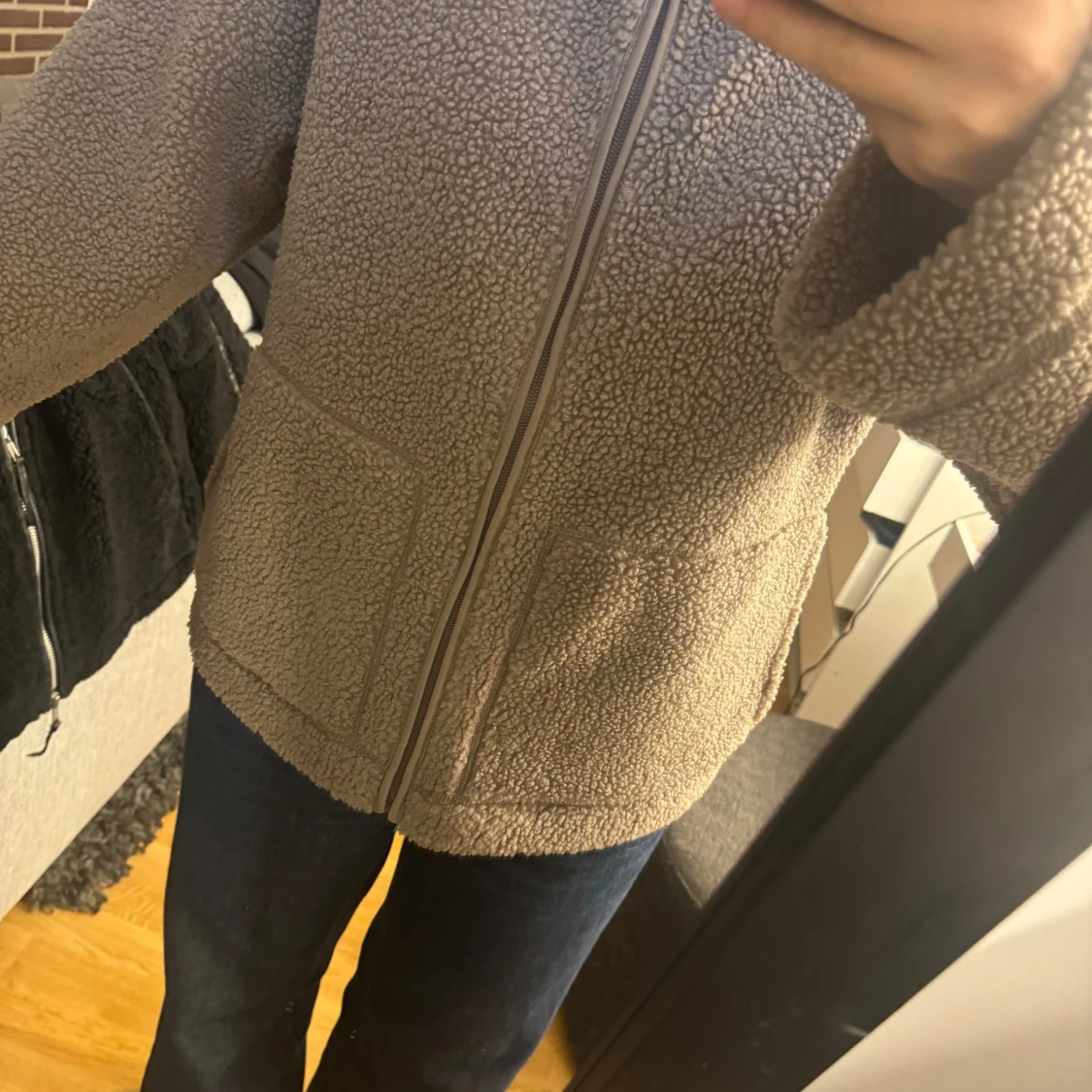 Beige/brun teddyjacka med dragkedja - 75