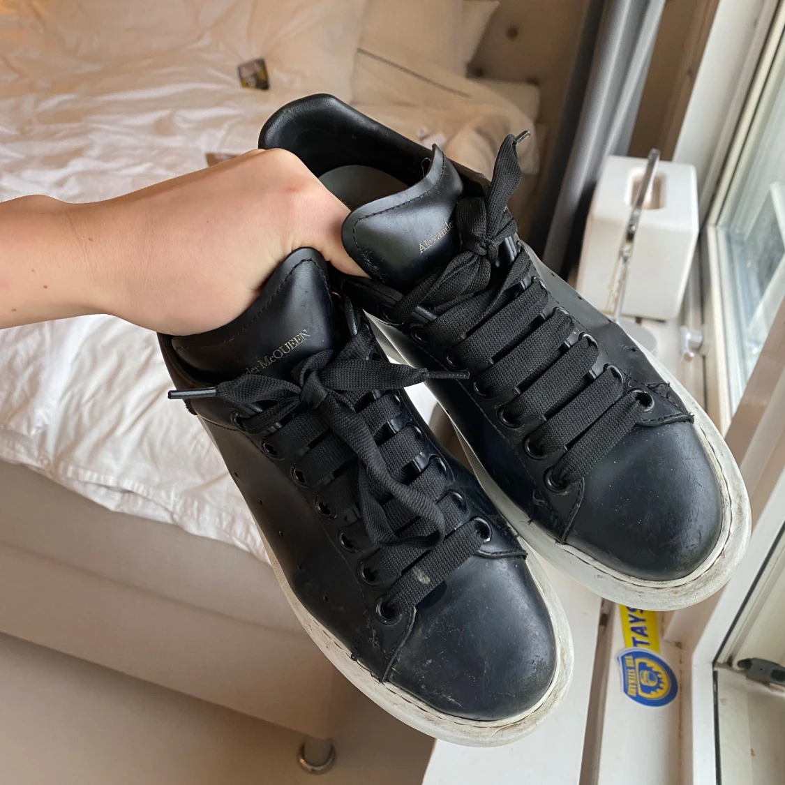 Svarta sneakers från Alexander McQueen - 90