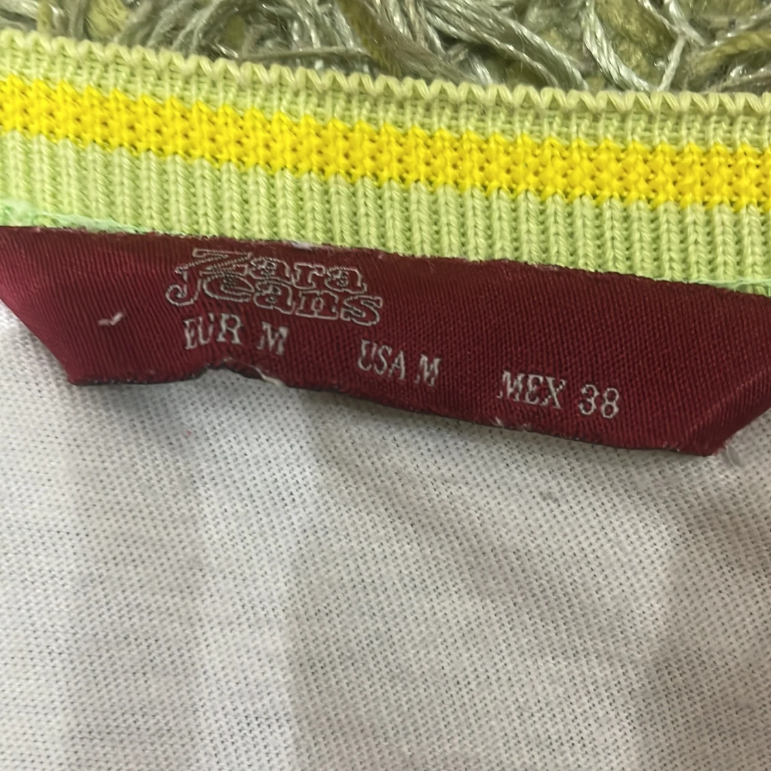 Vit t-shirt från Zara Jeans - 90