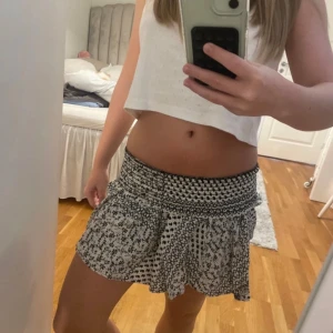 Mini kjol - Super söt minikjol, bra skick!