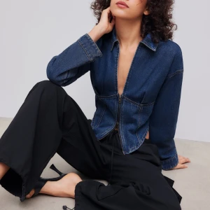 Denim Collar Solid Corset Zipper Jacket - Jeanstopp från CIDER. Tyvärr för liten vid bysten för mig men hoppas på en ny ägare