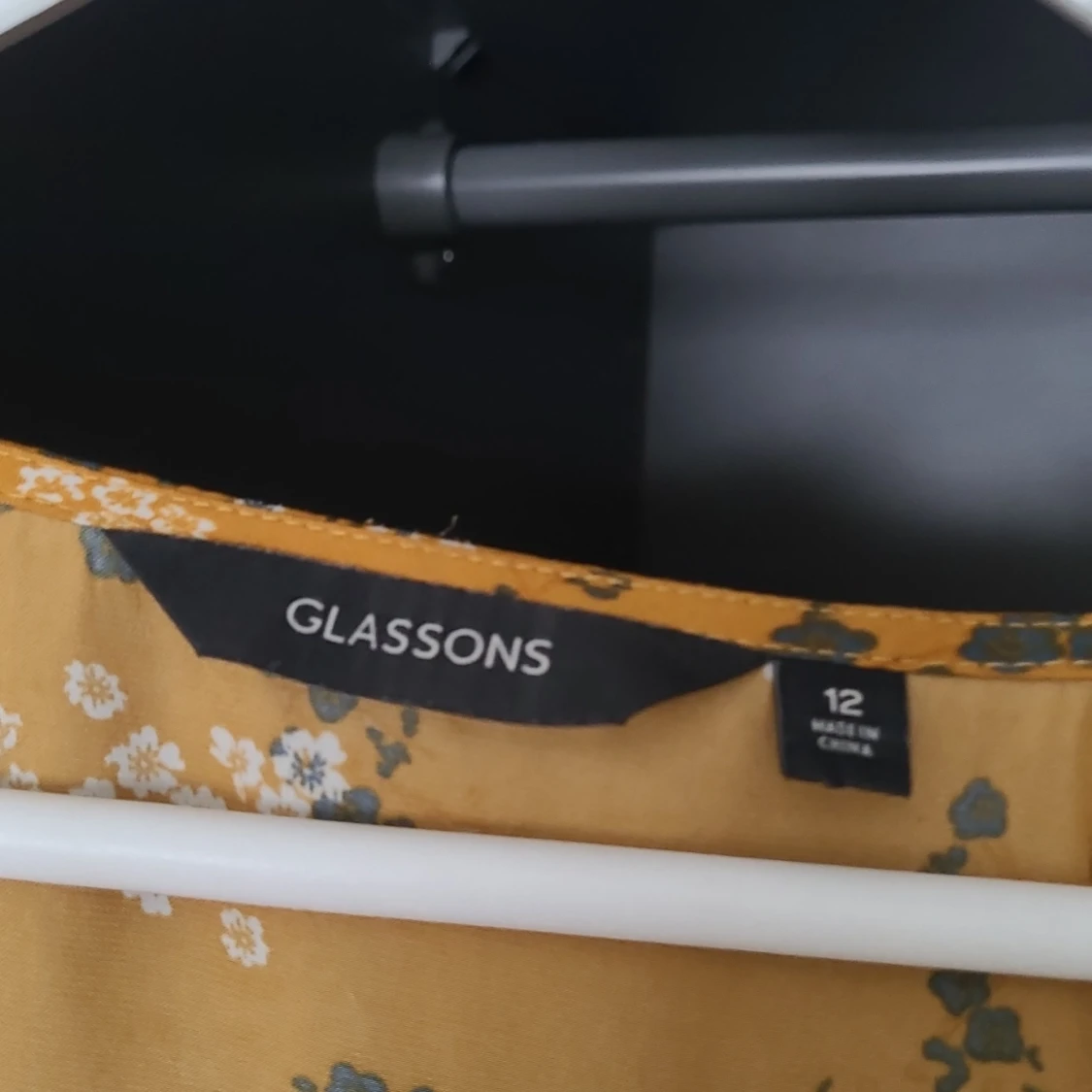 Gul blommig knytblus från Glassons - 2