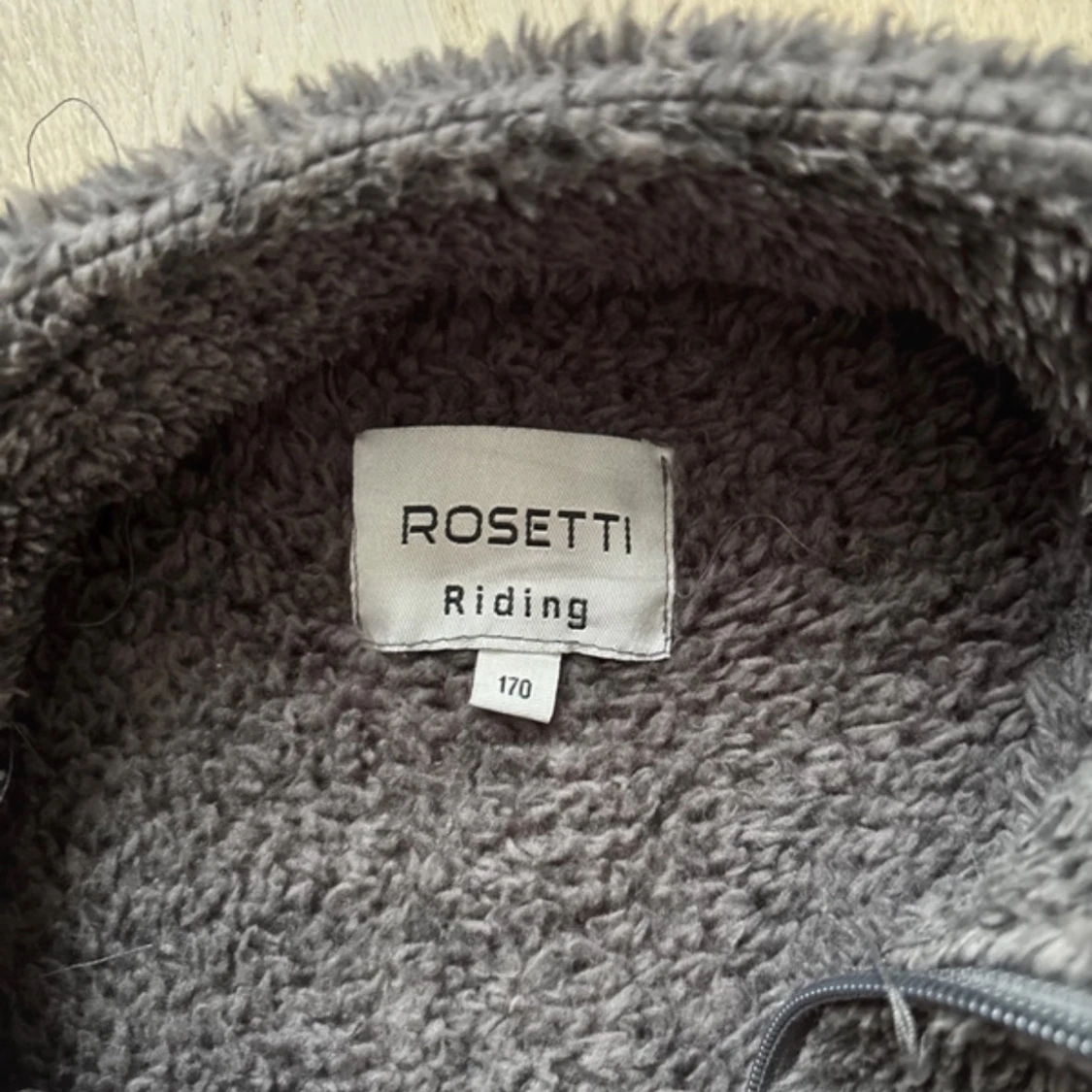 Grå teddyjacka från Rosetti Riding - 1
