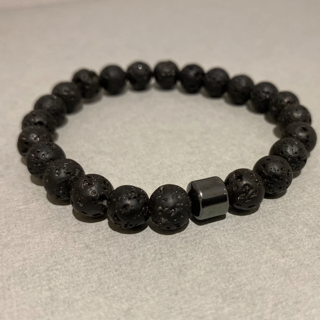 Svart pärlarmband 