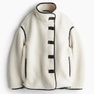 H&M teddyjacka - Slutsåld jacka från hm, oanvänd med lapp kvar 💖