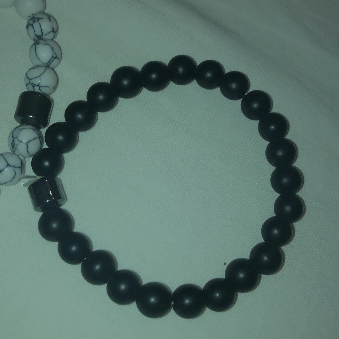 Stilrena pärlarmband i olika färger - 92