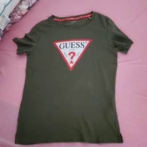 GUESS XS helt ny - GUESS XS helt ny
