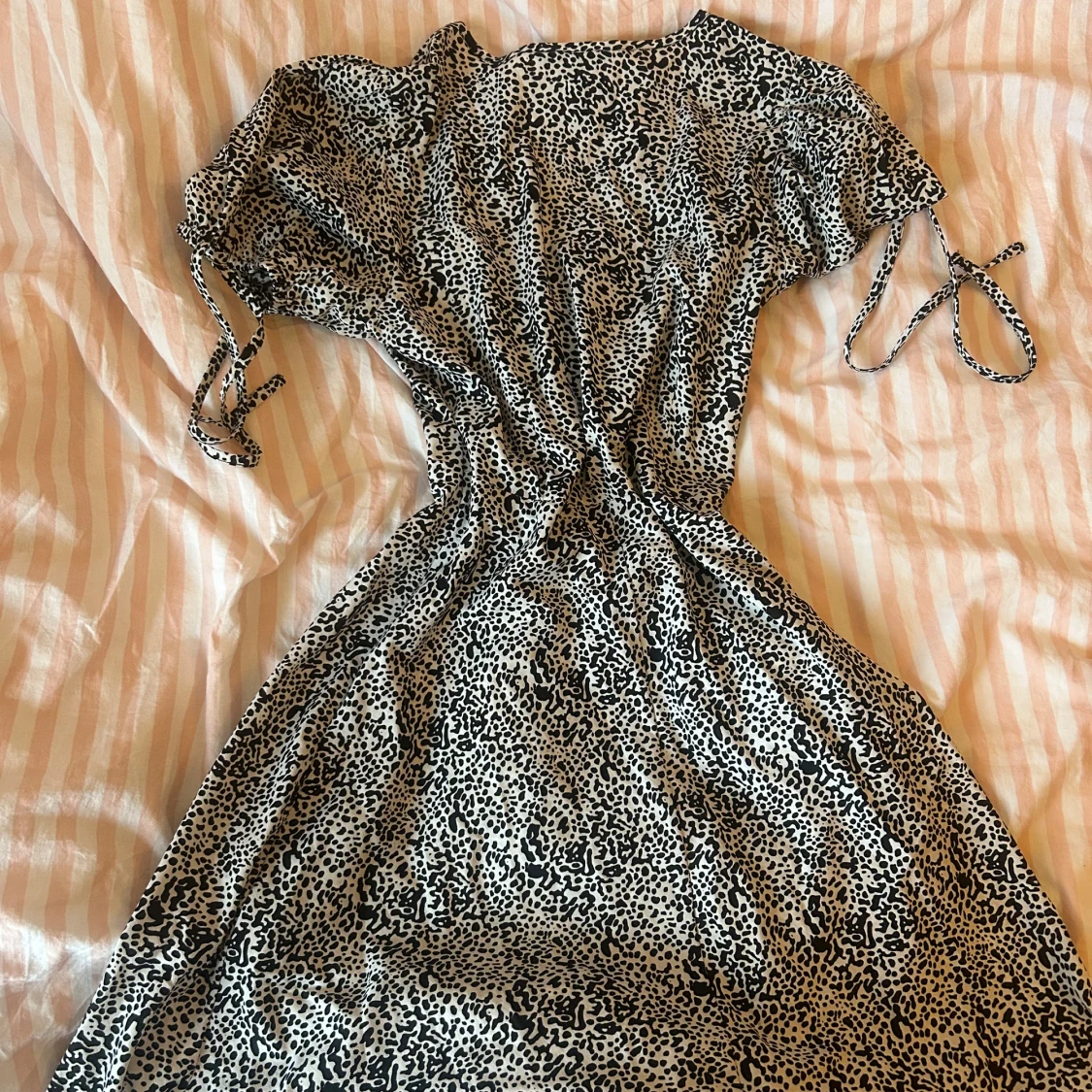 v line klänning - 90