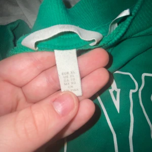 Sweatshirt grön - Nytt sick 