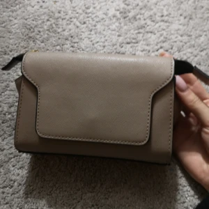 Necessär  - Superfint skick 